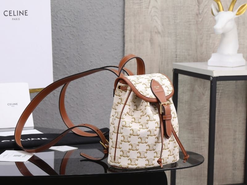 Ce1i*e triomphe bags